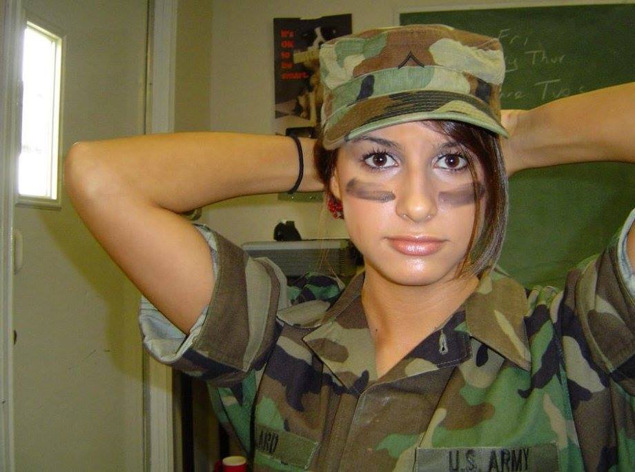 Sexy camouflage girl porn