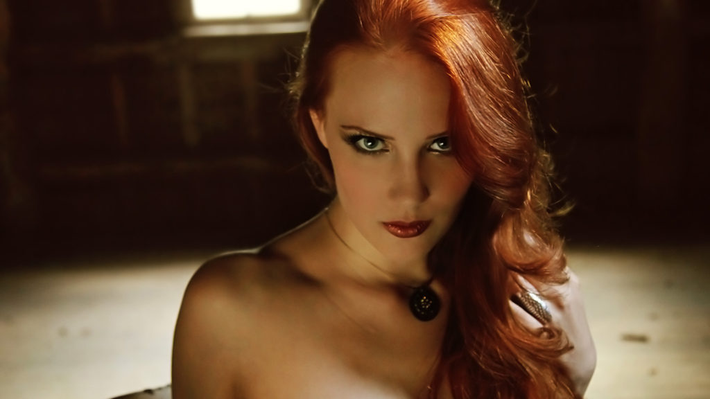 simone-simons